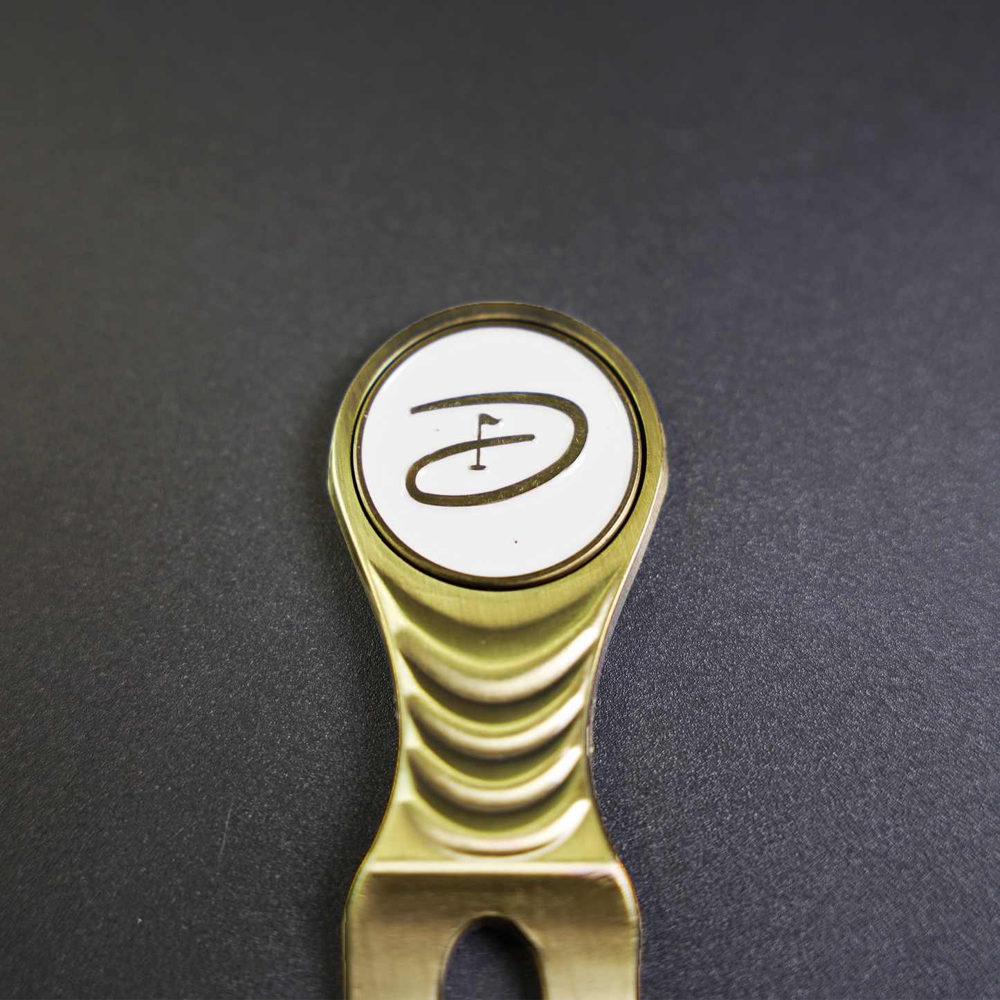 Deluxe Pitchmark Repairer + Ball Marker | DHG